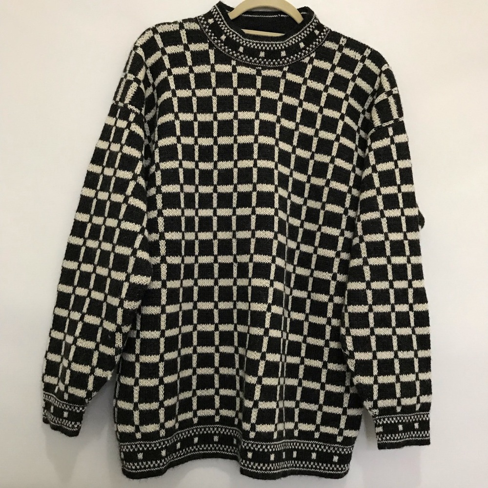 Hollis Alpaca Black and White Checkered Men’s Sweater Size M